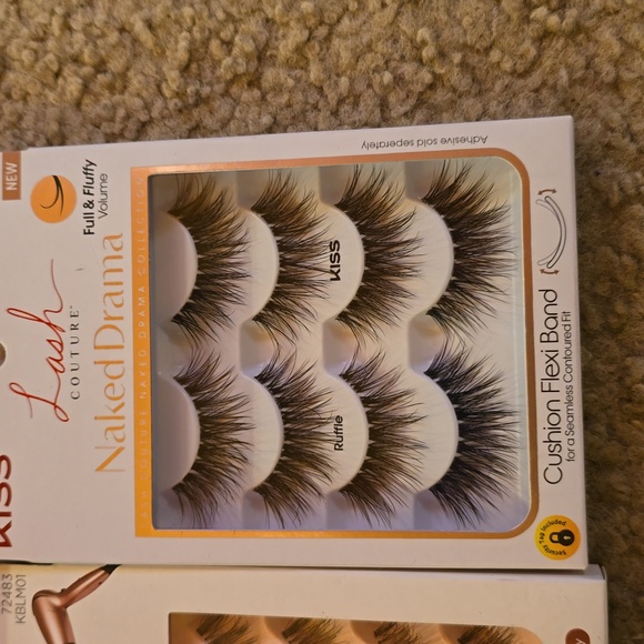 Kiss Lash Bundle - Picture 2 of 5